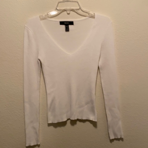 White V-neck Sweater - Picture 1 of 2